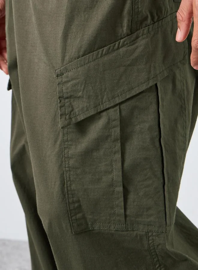 Styli Men Olive Oversized Cargo Trousers